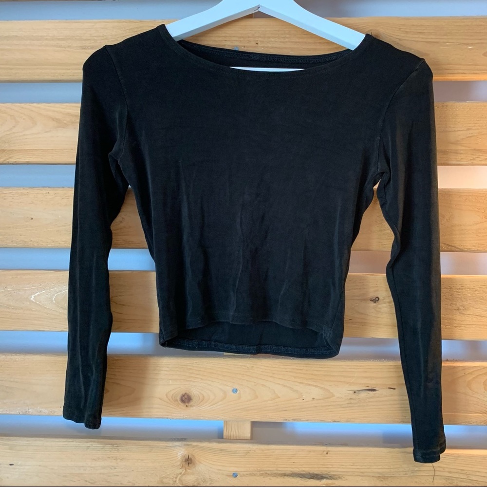 Black Long sleeve crop top